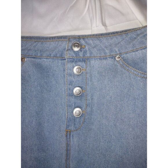 5/$25 EUC Women's Denim Skirt Size M Blue Button Down  Cotton Forever 21 - Picture 3 of 5